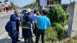 LINE_ALBUM_ลงพื้นที่ ม_3 บ้านสันคะยอม_260319_4.jpg - เทศบาลตำบลสันป่าตองได้เข้าร่วมประชุมประชาคมเพื่อทบทวนแผนพัฒนาท้องถิ่น พ.ศ 2566 - 2570 ระดับหมู่บ้าน บ้านสันคะยอม | https://www.sanpatong.go.th